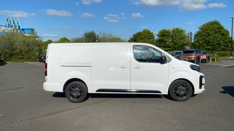 Vauxhall Vivaro L2 Diesel 1.5 Turbo D 120 Pro H1 Van